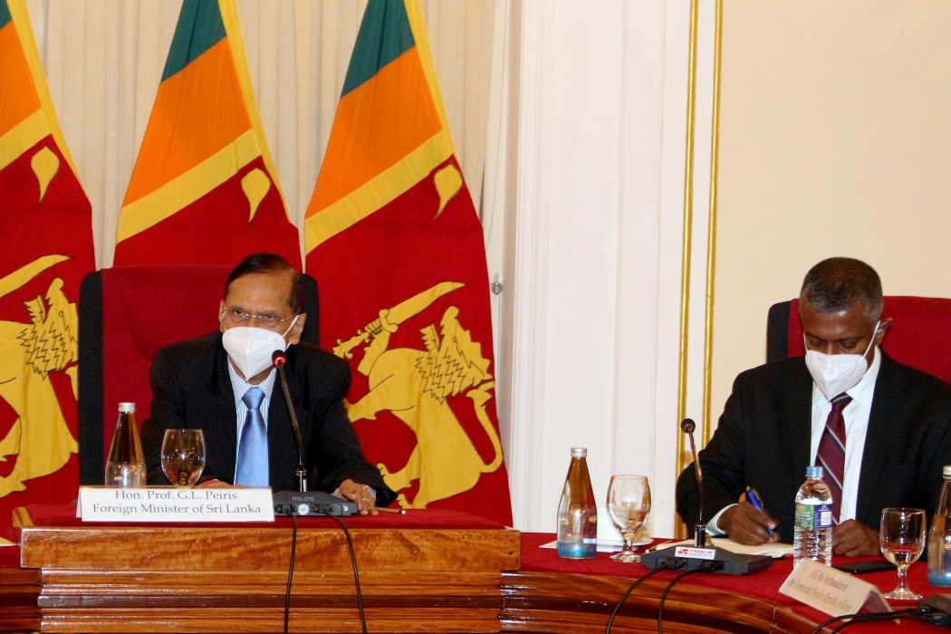Foreign Minister Peiris meets Envoys of 17 countries after their ...