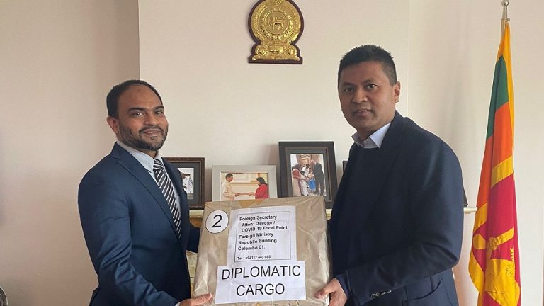 Honorary Consuls of Sri Lanka and Sri Lankans living in Ankara donated medical equipment to support GOSL effort