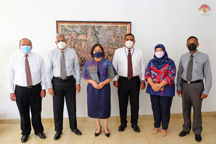 Indonesian Ambassador pledge cooperation to strengthen the Palm oil smallholders