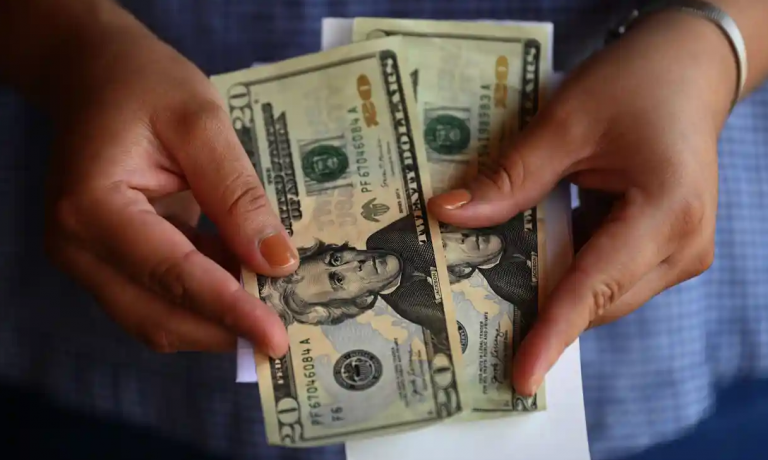 Guatemala’s economy buoyed by record $15bn sent home from workers overseas