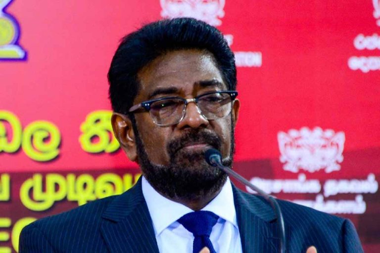 Health Minister vows no drug shortage will occur despite Dollar deficit