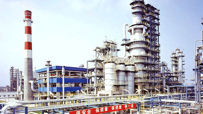 Sapugaskanda oil refinery will have to be closed due to the lack of crude oil