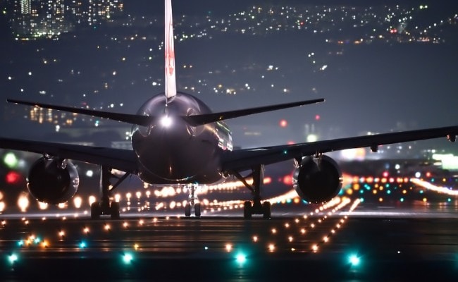 Russia closes its airspace to British airlines