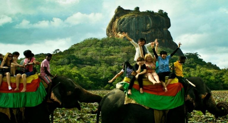 SL Tourism earnings top US $ 500mn in first two months