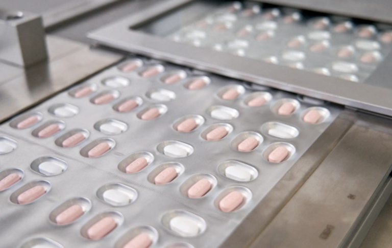 China gives conditional approval for Pfizer COVID pill Paxlovid