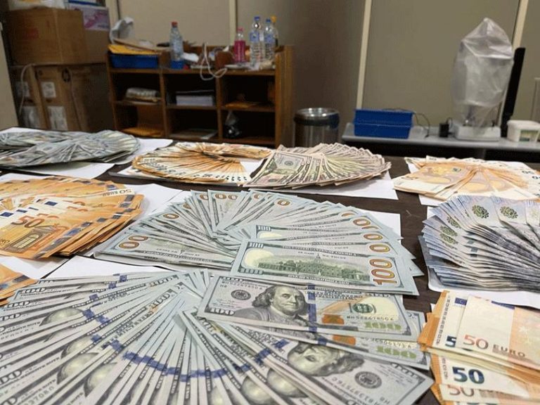 Sri Lanka Customs intensified its surveillance on foreign currency smuggling