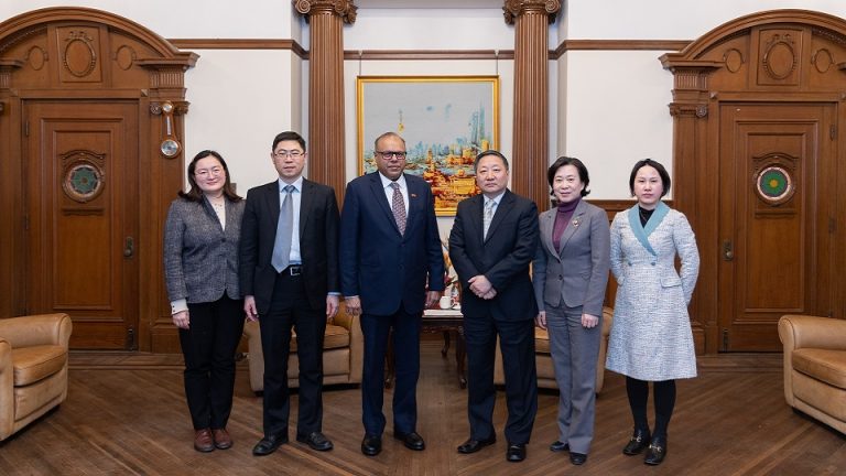 Consul General of Sri Lanka in Shanghai meets with Deputy Director of the Shanghai Foreign Affairs Office