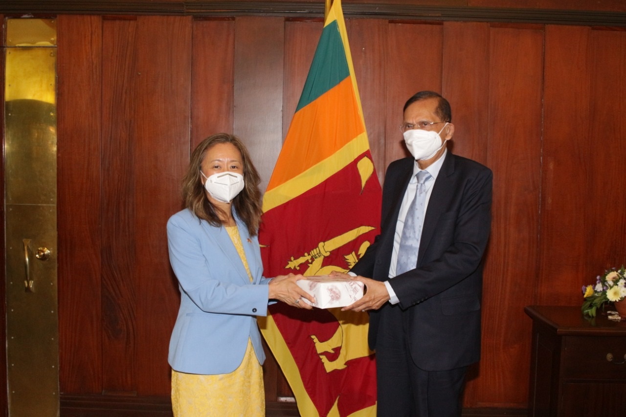New U.S. Ambassador to Sri Lanka calls on Foreign Affairs Minister ...
