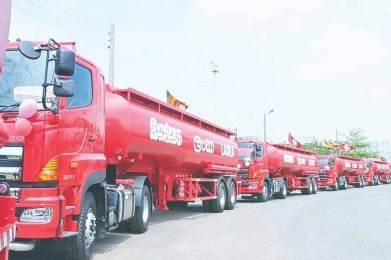 Fuel transportation halted. Private bowser owners on strike