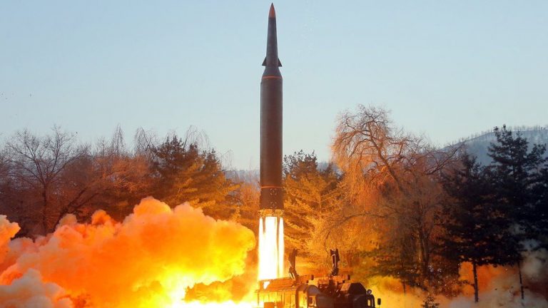Hypersonic missiles: UK, US, and Australia to boost defence co-operation