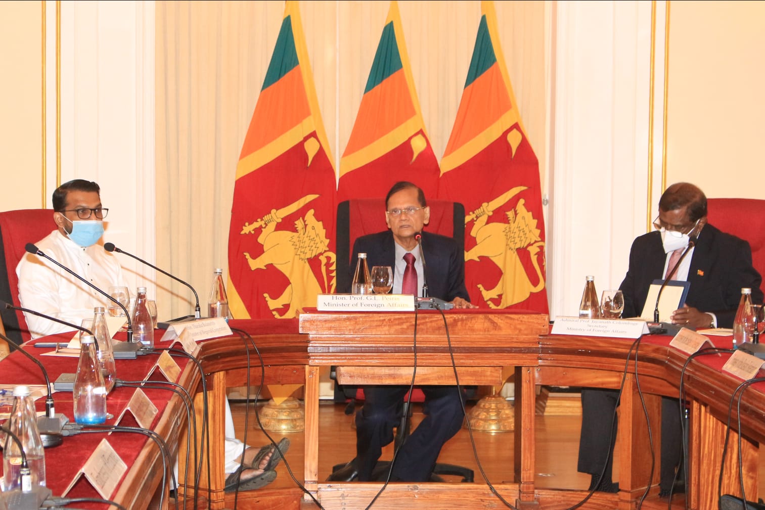 Foreign Affairs Minister Peiris briefs Colombo based Diplomatic corps ...