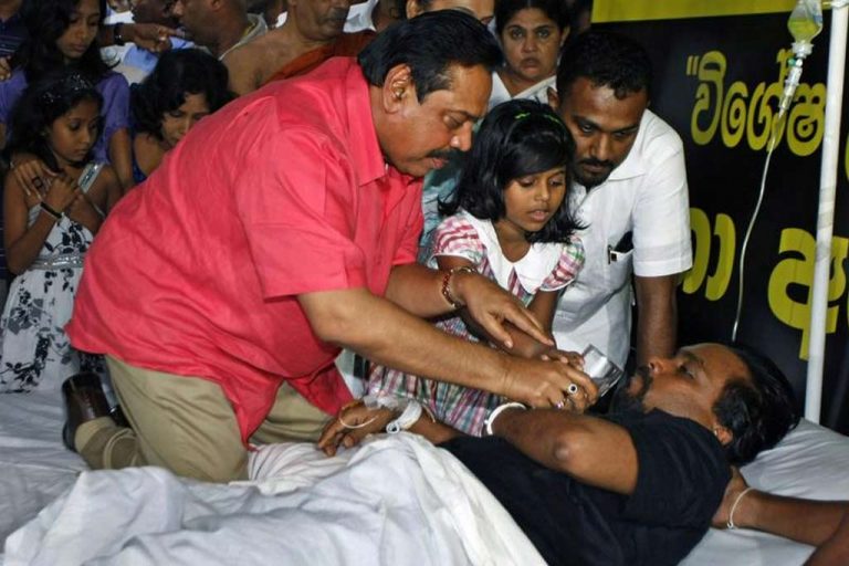 Weerawansa ready to rejoin government if MR resigns!