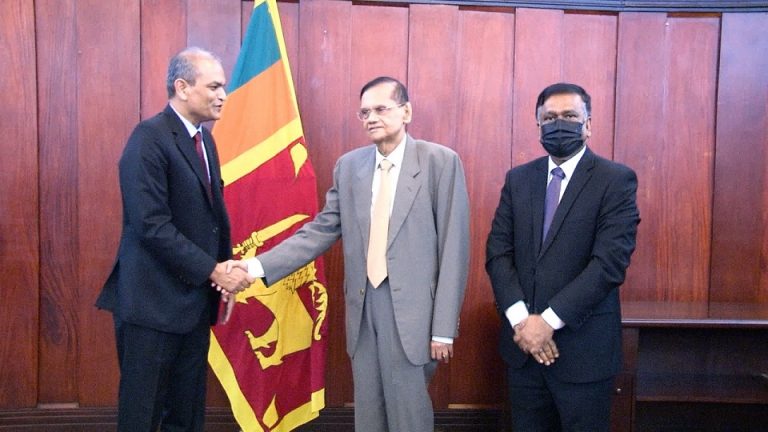 Foreign Affairs Minister Peiris meets with the UN FAO Representative and the Country Director of the WFP to SL