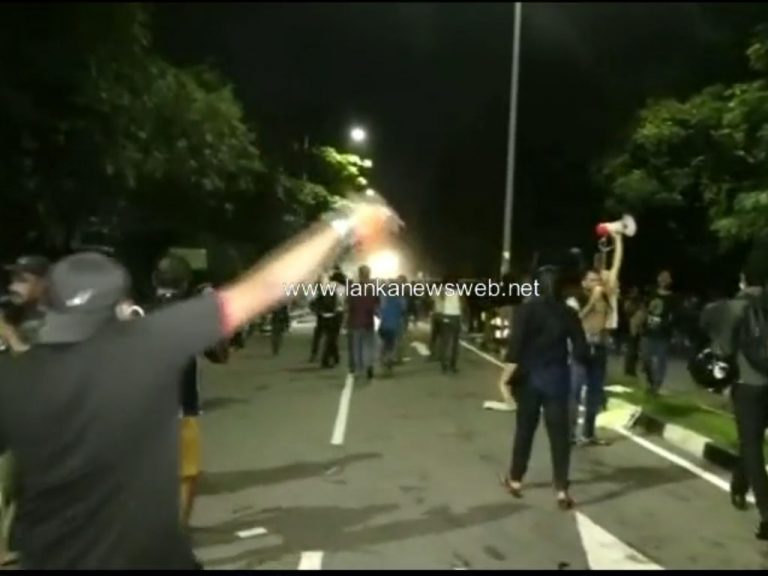 IUSF continues protest despite repression (VIDEO)