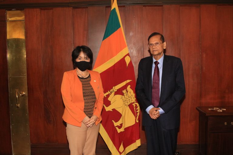 Foreign Minister Peiris seeks assistance from the World Bank