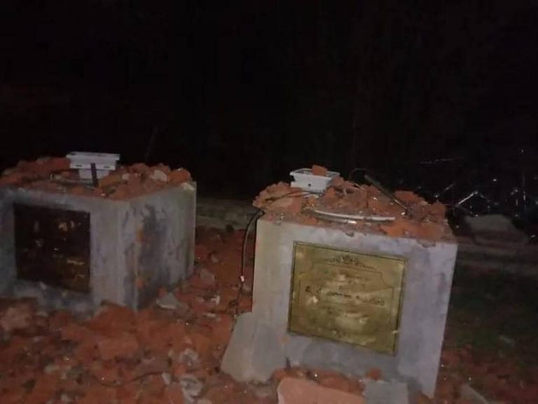 Outraged by assault at GotaGoGama, people set Medamulana Rajapaksa Museum on fire!