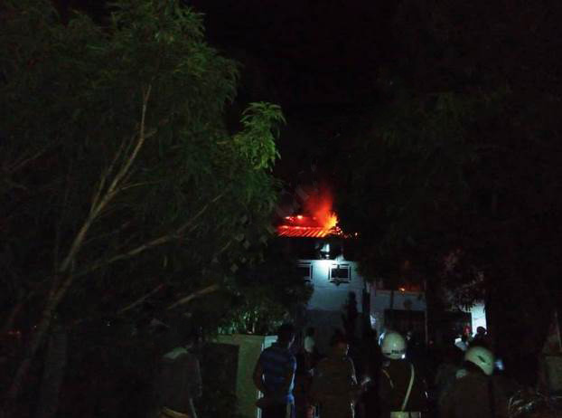 A group set fire to a filling station owner’s house due to unavailability of fuel?