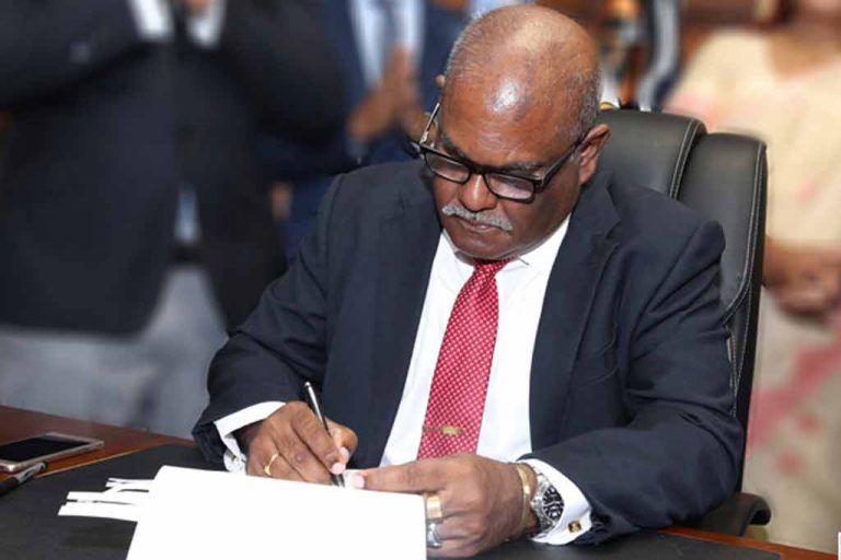 Secretary to Public Security Ministry produces statement with CID