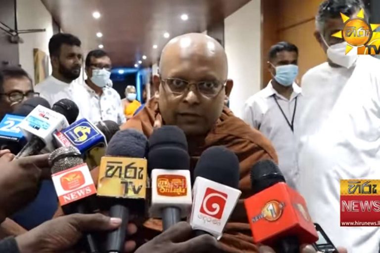 Janthawansa Thero swears they will ‘burn’ the Constitution at every junction in the name of people’s sovereignty (VIDEO)