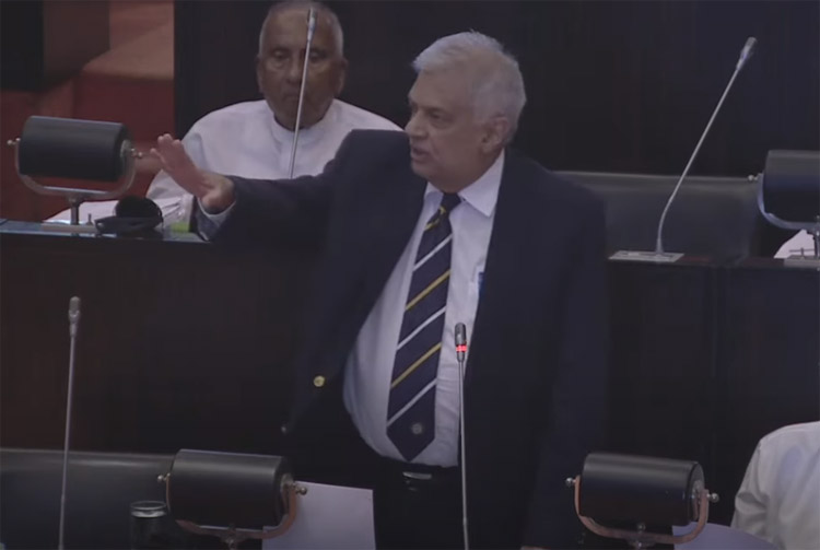 Ranil attends the parliament session today