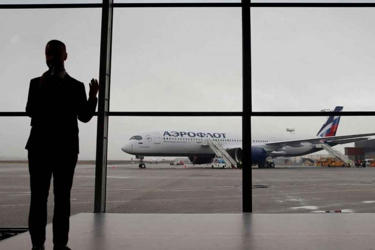 Aeroflot Dispute: Commercial High Court Fiscal Officer suspended