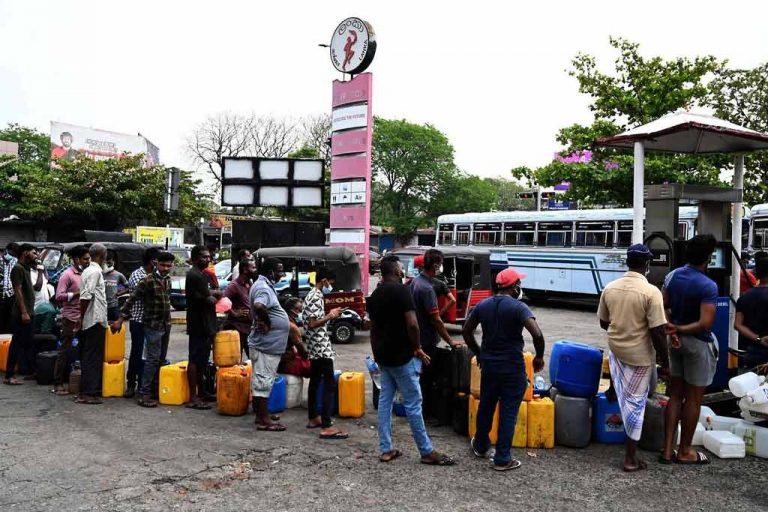 Omalpe Sobhitha Thero warns of ‘Pohottu’ bandits at fuel queues (VIDEO)