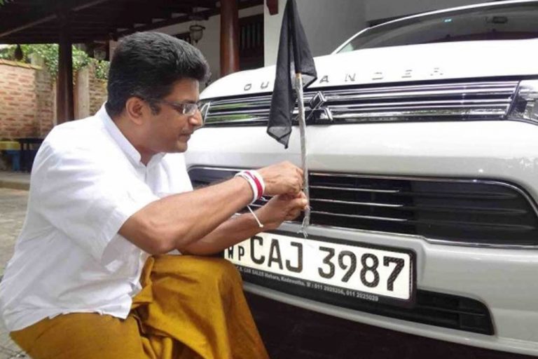 Fuel-burning vehicles belonging to ministers must be banned from use: Gammanpila (VIDEO)