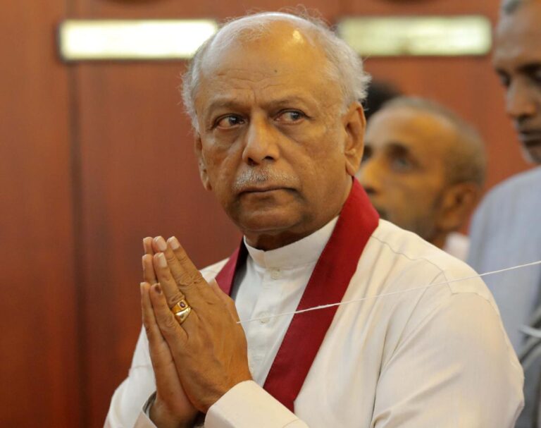 Dinesh Gunawardena takes oath as Prime Minister!