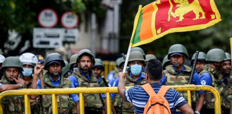 Sri Lanka: Shameful, brutal assault on peaceful protestors must immediately stop