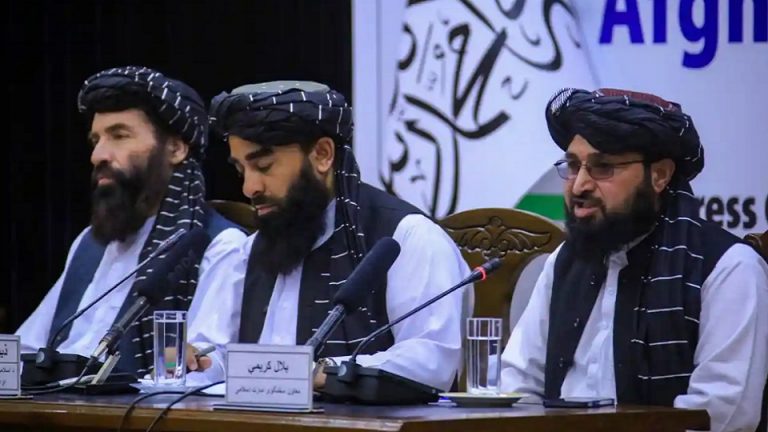 Meeting of Afghan clerics ends with silence on education for girls