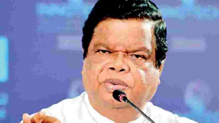 Bandula Gunawardene Grants Permission for Roadside Trading During New Year Festive Season