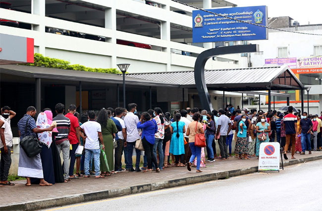 More Sri Lankans  leave the country creating brain drain