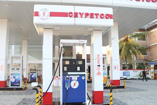 Sri Lanka 400 fuel filling stations face risk of closing down