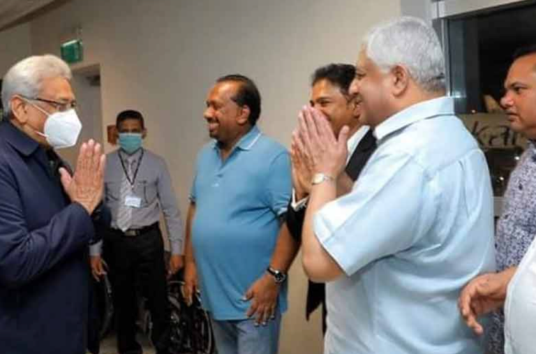 Gotabhaya welcomed by a group of SLPP members (PHOTOS)