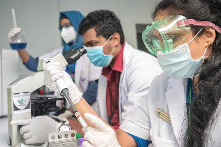 Laboratory tests ceased at hospitals amidst equipment shortage!