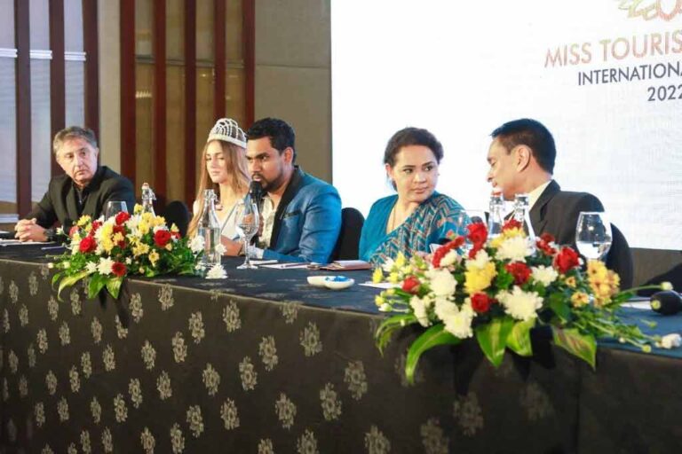 Accompanied by 80 contestants from around the world, ‘Miss Tourism 2022’ in SL