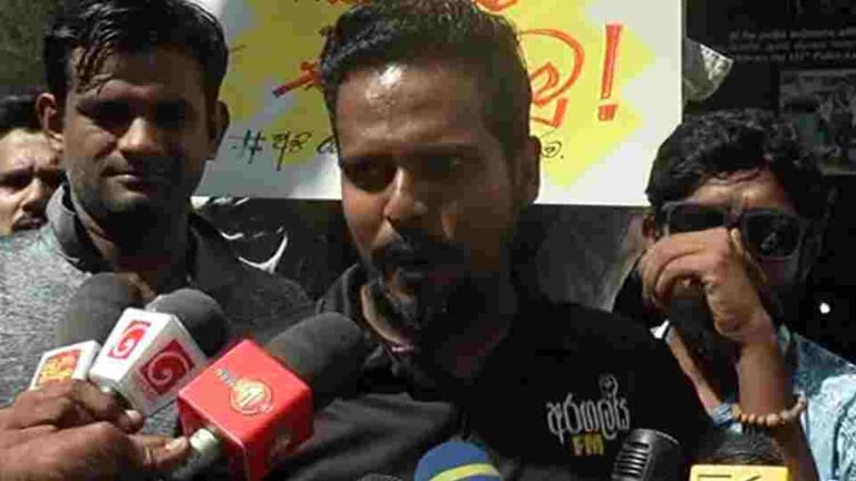 ‘Aragalaya FM’ questioned by CID – Journalist Sasika Dissanayake vows fight will continue (VIDEO)