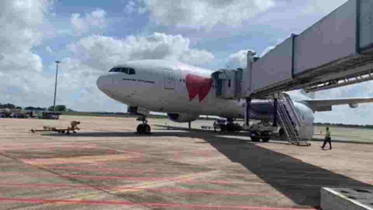 Russian airline Red Wings commences charter flights to SL