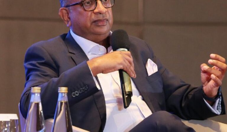 Business confidence in Sri Lanka hits rock bottom,