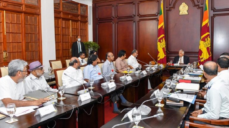President Wickremesinghe presides over discussions on future activities of Sinhala Cultural Institute