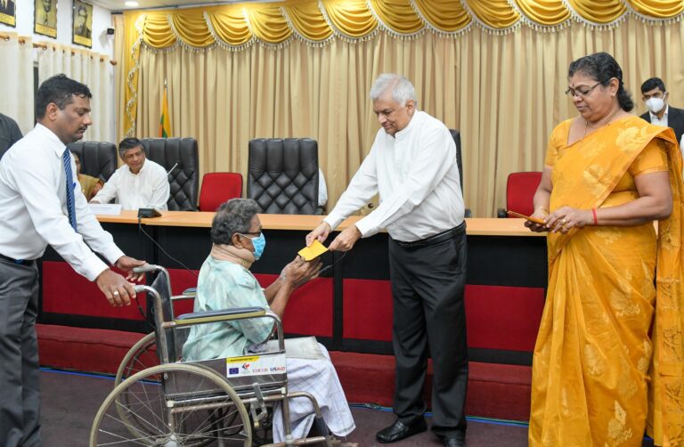 Land deeds distributed among 197 families in the North Resettlement  allowances awarded under President Wickremesinghe’s patronage