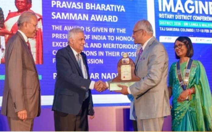 4367c43cc2d2c00ce60a26fc01df0409_XL