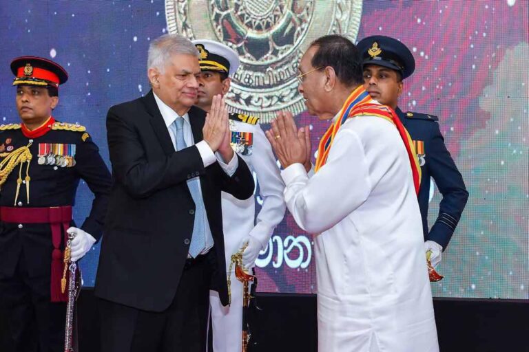 Karu Jayasuriya awarded with the honorary Sri Lankabhimanya award