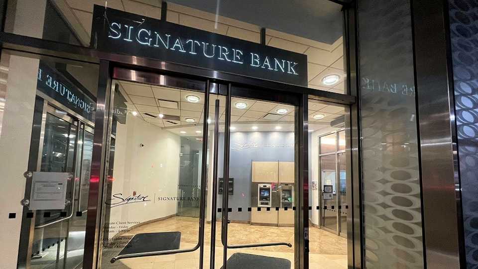 US Signature Bank shut down by regulators, days after SVB collapses