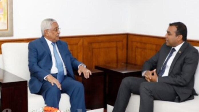 Maldivian HC meets Defence State Minister