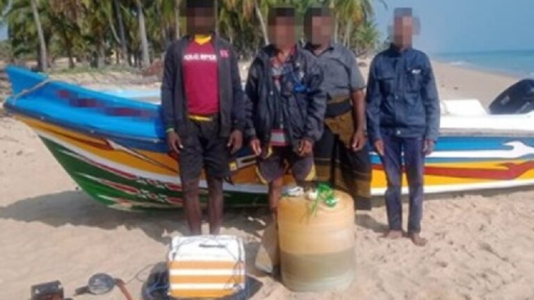 Navy apprehends 12 for engaging in illegal fishing in northern waters