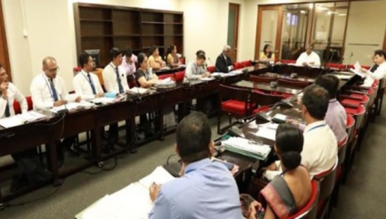 Sectoral Oversight Committee on Religious Affairs discusses future affairs with the Ministry￼