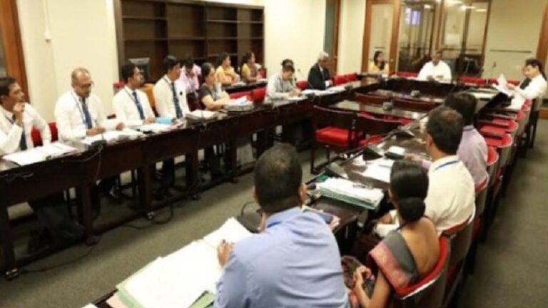 Committee on Religious Affairs and Co-Existence discuss future affairs with the Ministry