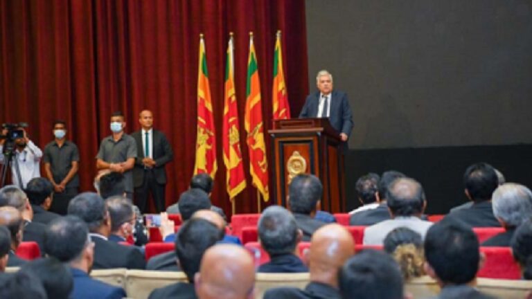 Govt to make SL an air, sea hub in the region: President