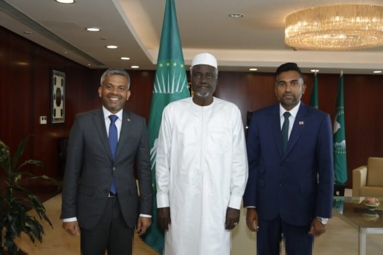 Sri Lanka presents Credentials to the African Union